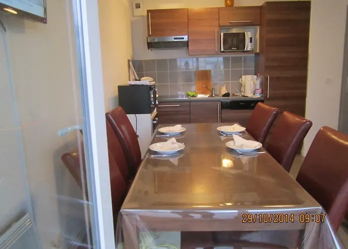 206 Aix Les Bains إيكس ليه با